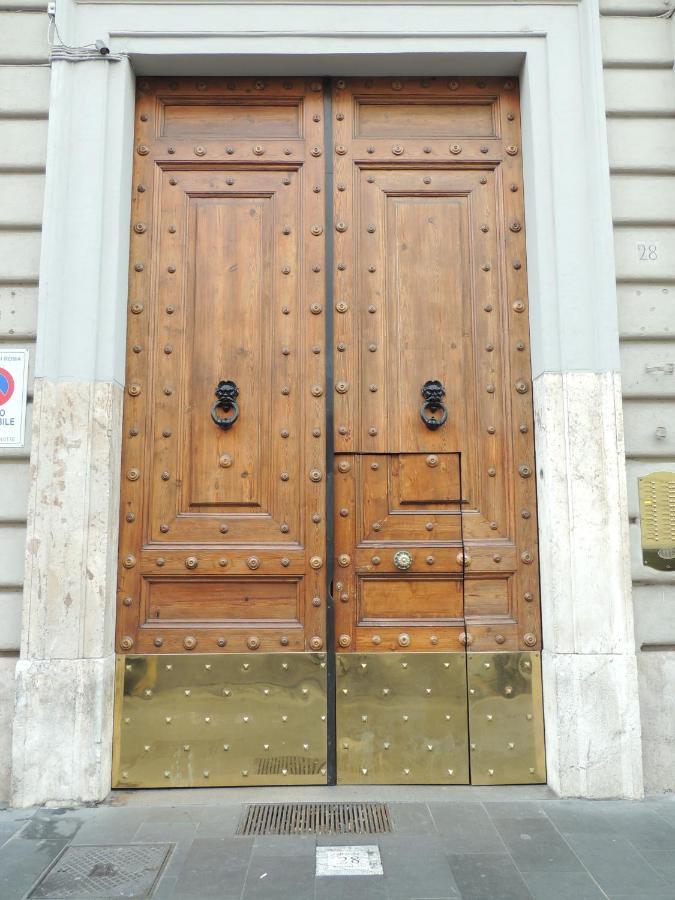 Maison Piazza Cavour Rome Bagian luar foto